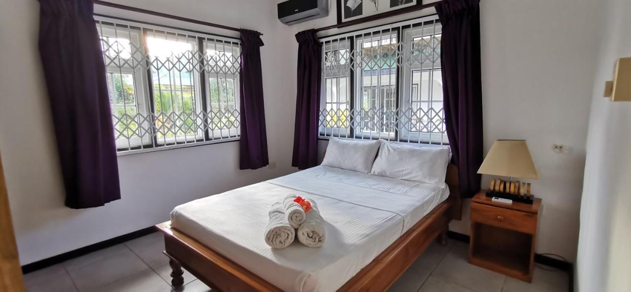 Chez Marva Grande Villa Corossol 3 A 12 Personnes La Digue Exterior foto